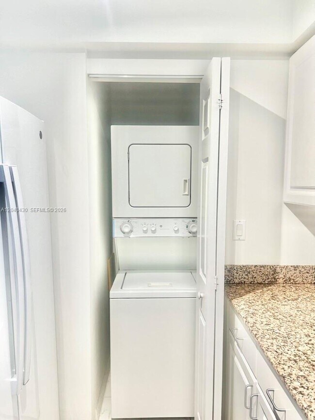 Photo - 1155 Brickell Bay Dr Unit 807