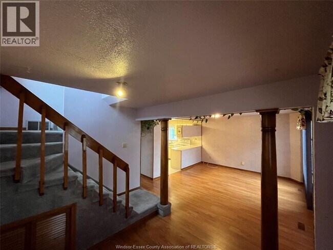 Photo - 2629 Meldrum Rd