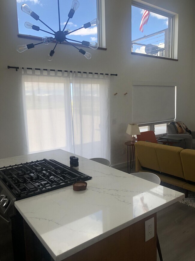 Photo - 16 Reflection Wy