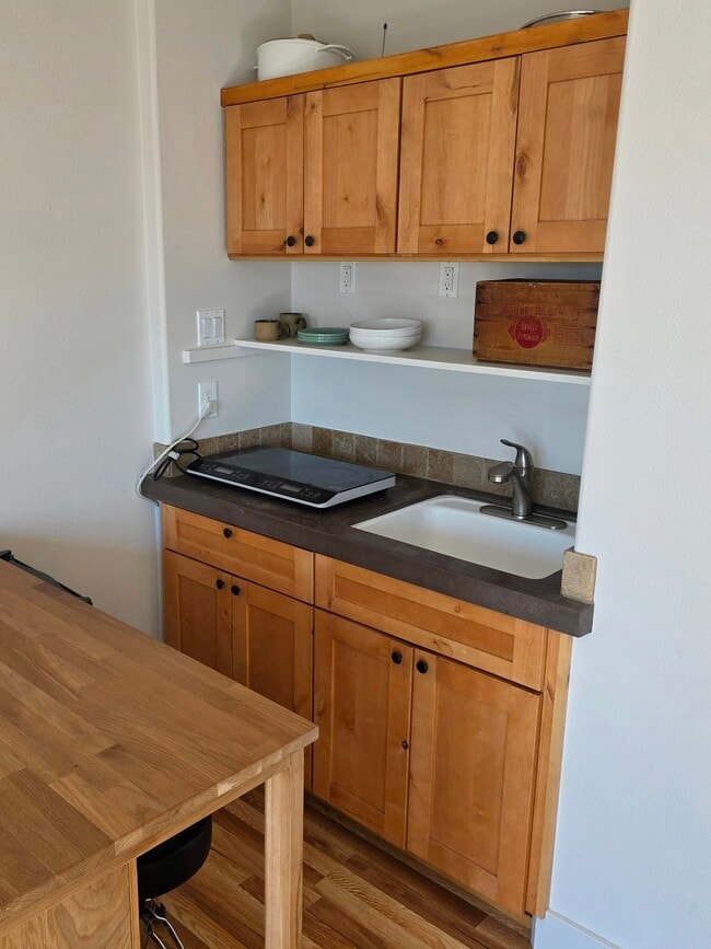 Photo - 1059 NW Saginaw Ave Unit 102