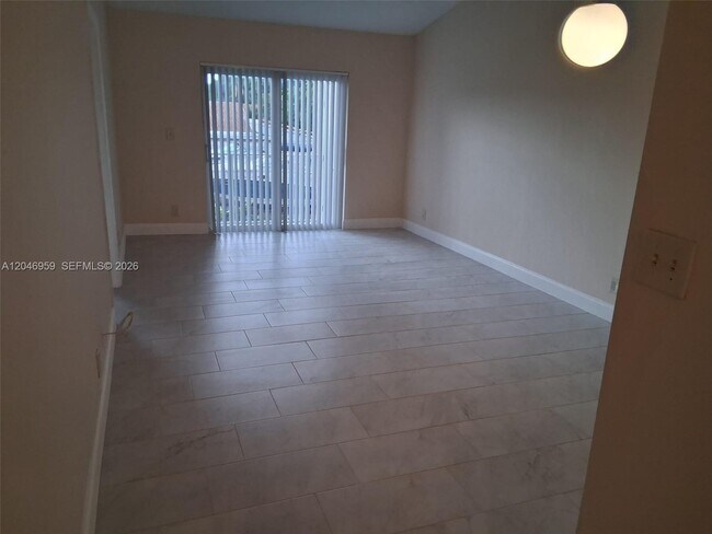 10907 Royal Palm Blvd Unit 10907