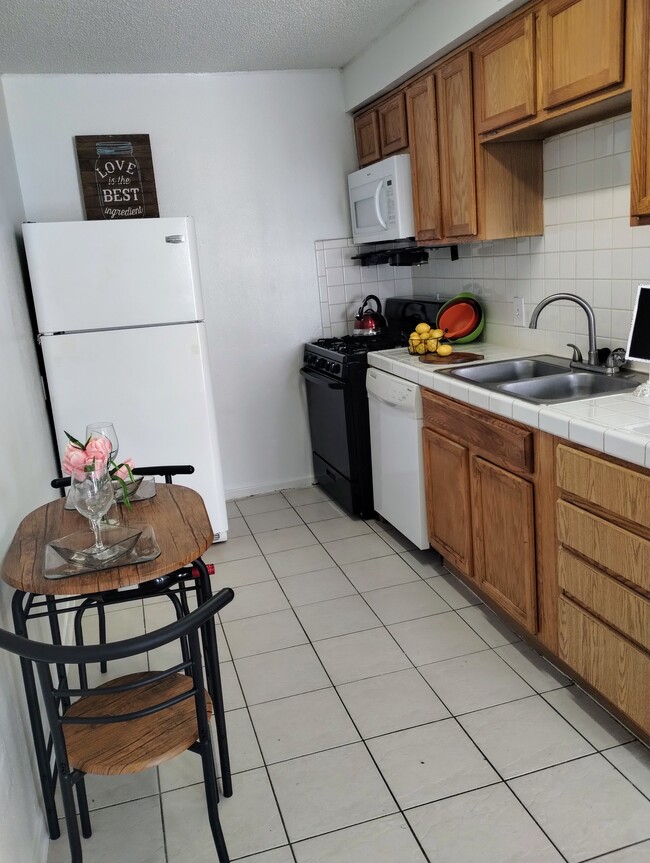 University Club Apartments