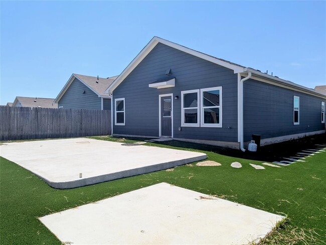 Photo - 1112 Minnow Ln