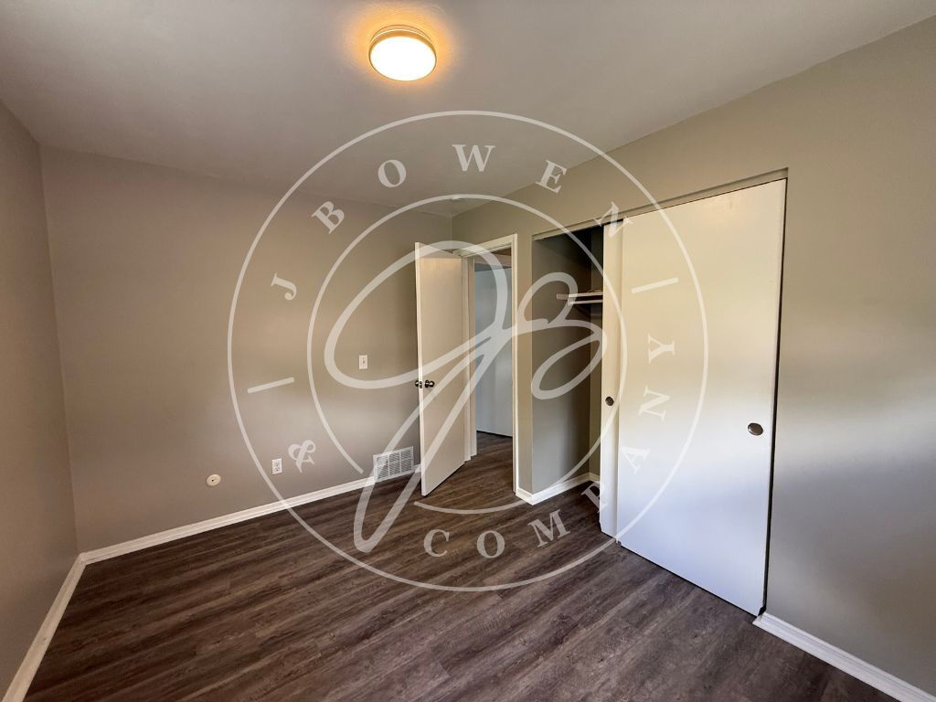 Photo - 5834 Curson Dr