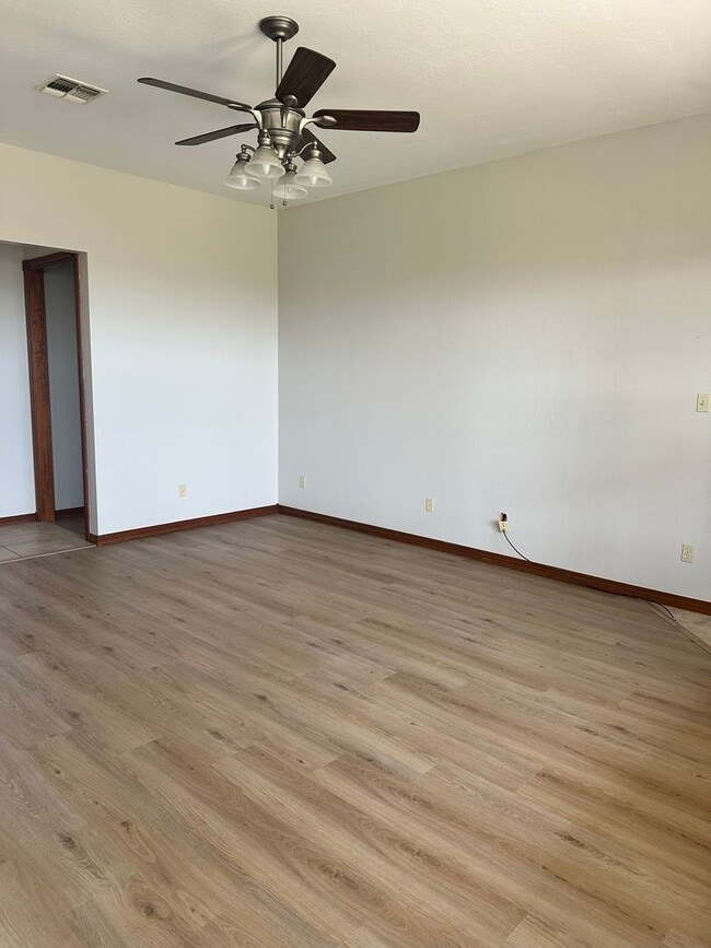 Photo - Great Home located in Dove Creek!$250.00 o...