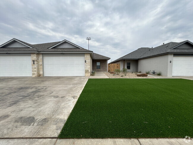 Building Photo - Brand New Duplex in Frenship East! Rental