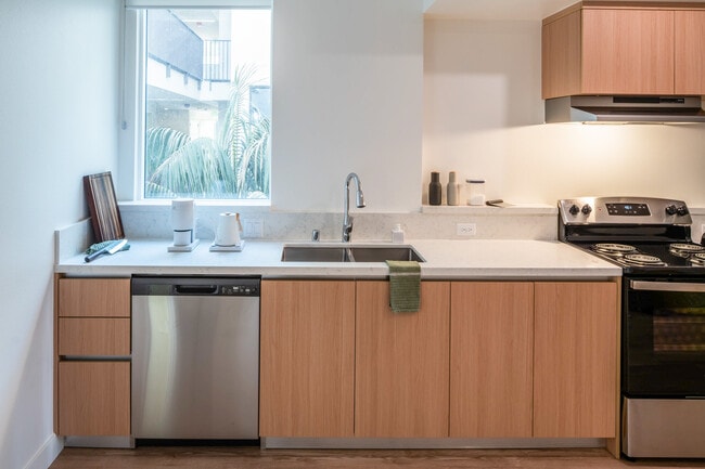 Woodlake Apartments