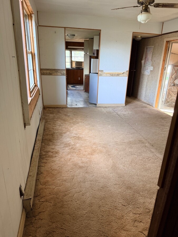 Photo - 301 Crist St