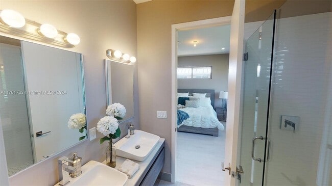 Photo - 614 NE 12th Ave