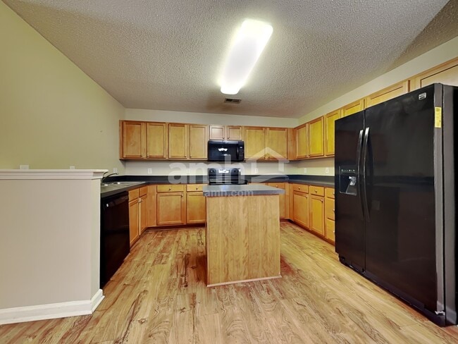 Photo - 223 Tigers Paw Dr