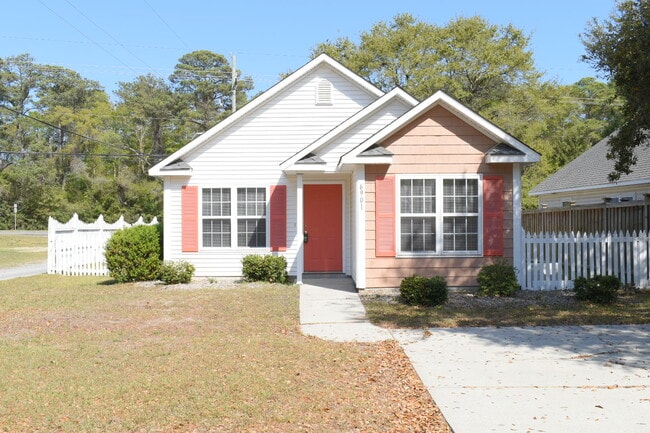 Building Photo - 6901 Southern Exposure