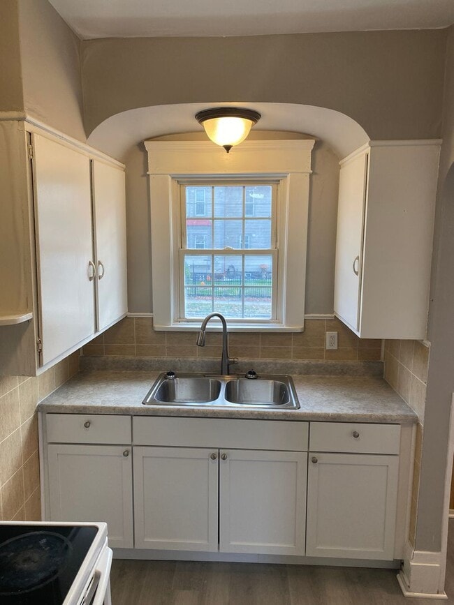 Photo - 176 7th St NW