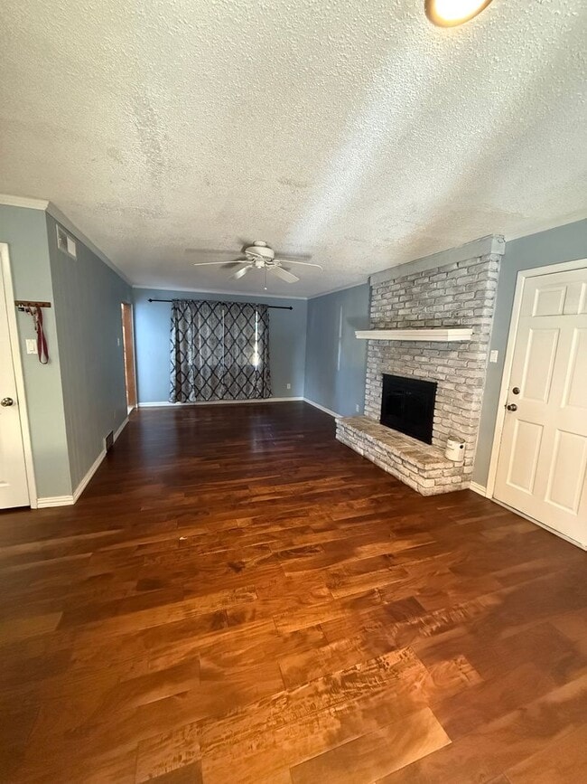 Photo - 4 Bed Brick Home! Zia School District! - P...