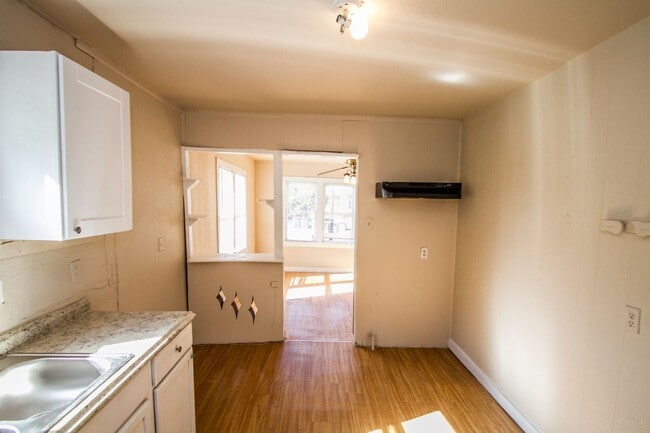 Photo - Cozy 2 Br/1 Ba Home Near At&t Center