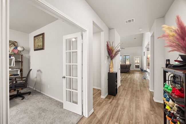 Photo - 4608 Mustang Run Dr