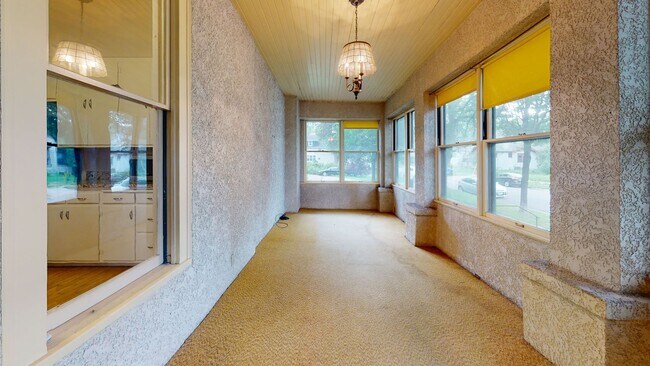 Photo - 629 6th St SE Unit #1