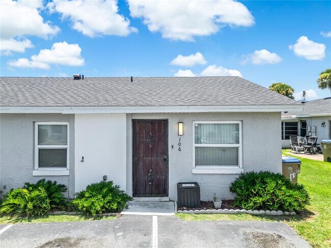 Photo - 106 Lake Villa Way