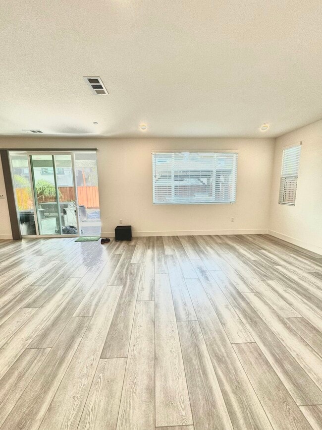 Photo - 5445 Guenoc Valley Ln