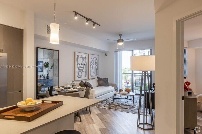 Photo - 401 Hialeah Dr Unit 838