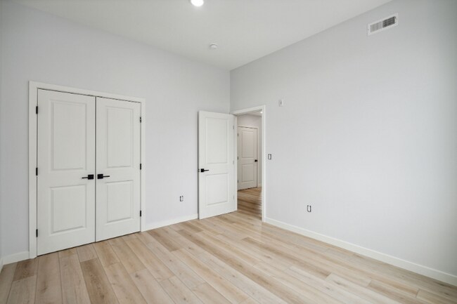 Photo - 1112 E Berks St Apartment Unit 102