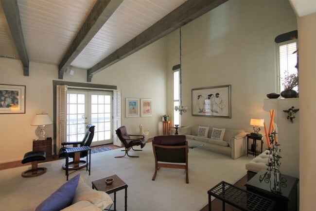 Photo - 318 San Pasquale Ave NW