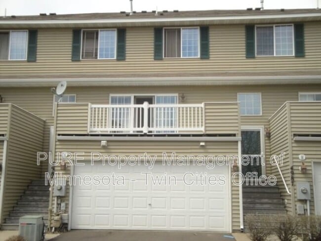 Building Photo - 4985 Grenwich Ave N