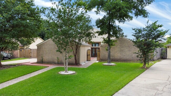 2358 Binley Dr