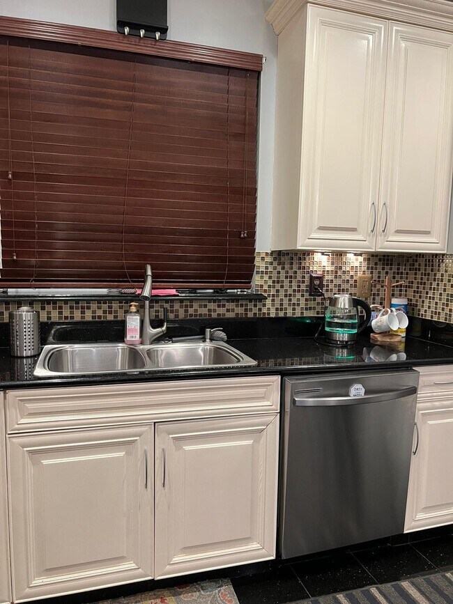 Photo - 93 Banyan Blvd