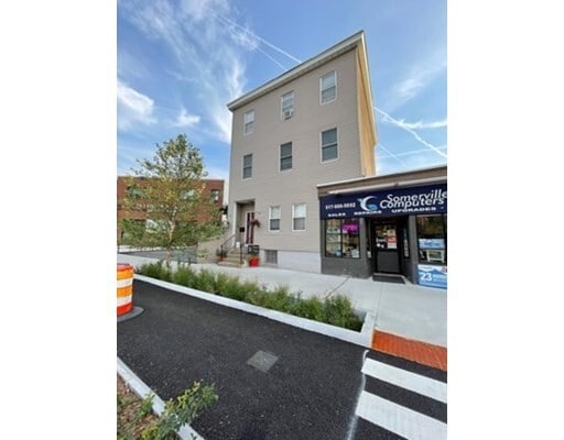 Photo - 236 Somerville Ave Unidad 3