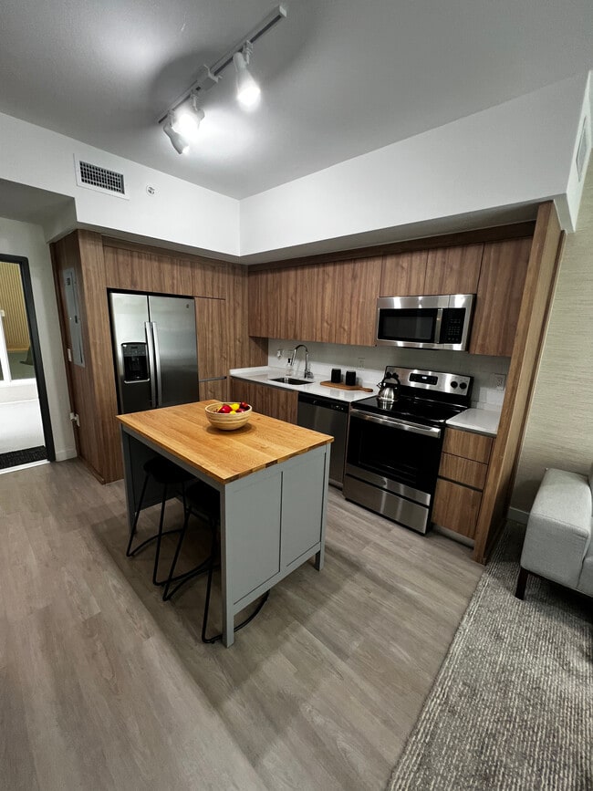 Building Photo - 151 NW 162nd St Unit A3 Rental