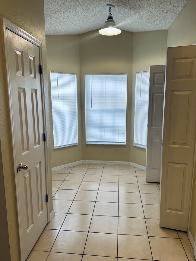 Photo - 620 Sonja Cir