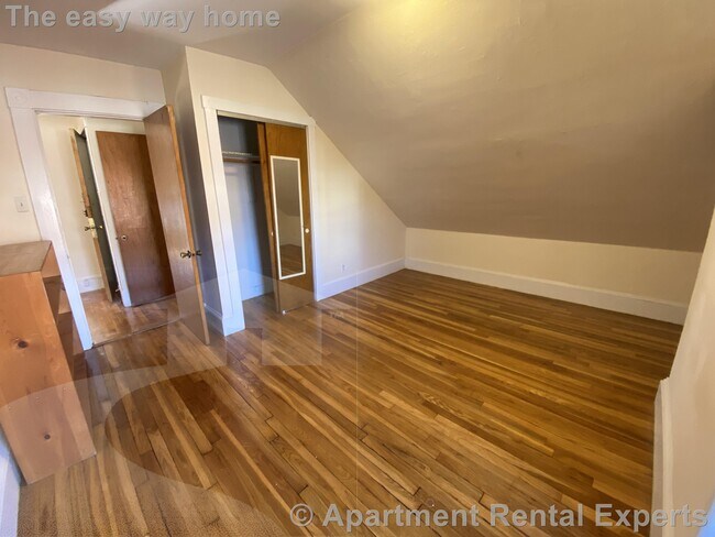 Photo - 381 Harvard St Unidad #31