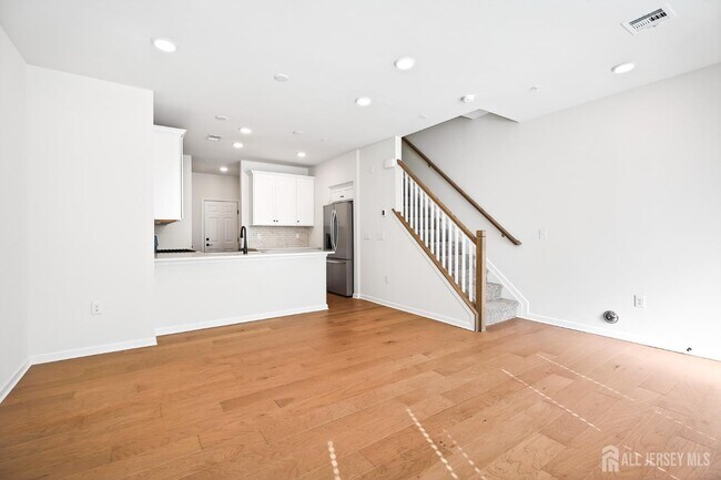 Photo - 507 Sadie Cir