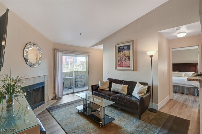 Building Photo - 4200 S Valley View Blvd Unit 3006 Rental
