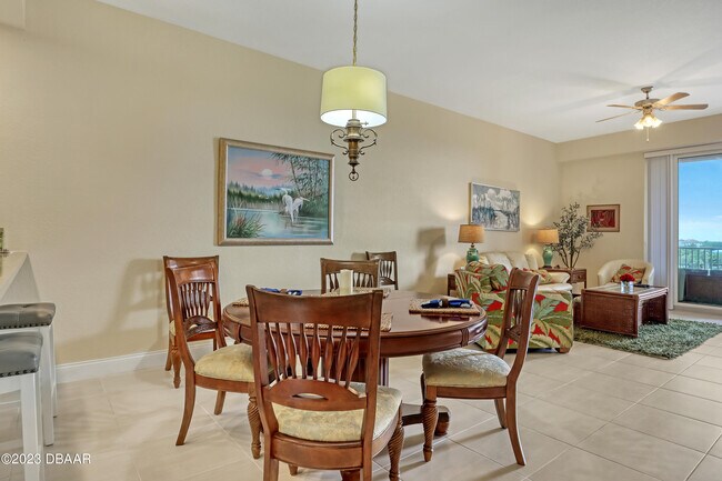 Photo - 6 Riverwalk Drive Unit 604