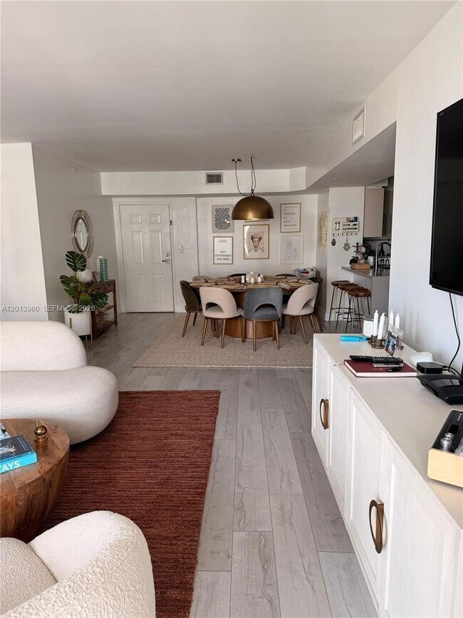 Photo - 1155 Brickell Bay Dr