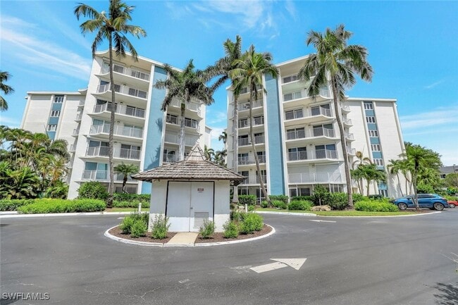Building Photo - 1300 Gulf Shore Blvd N Unit 406 Rental