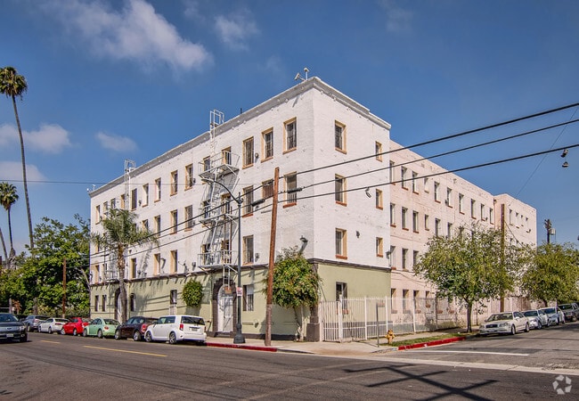 Building Photo - mon5233 Rental