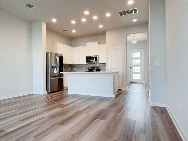 Photo - 15103 Ryman Rd