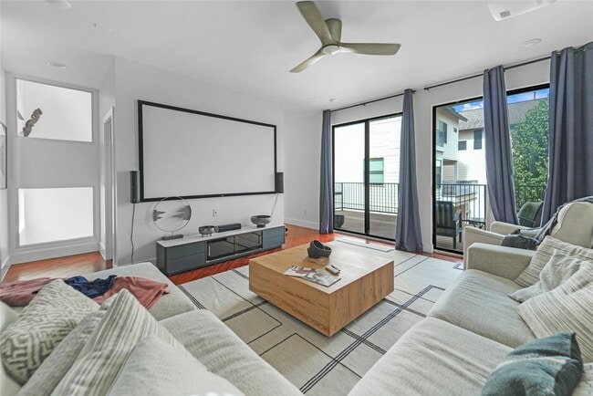 Building Photo - 2310 Webster St