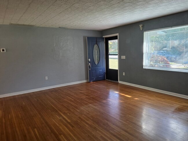 Photo - Buena Vista - Debary