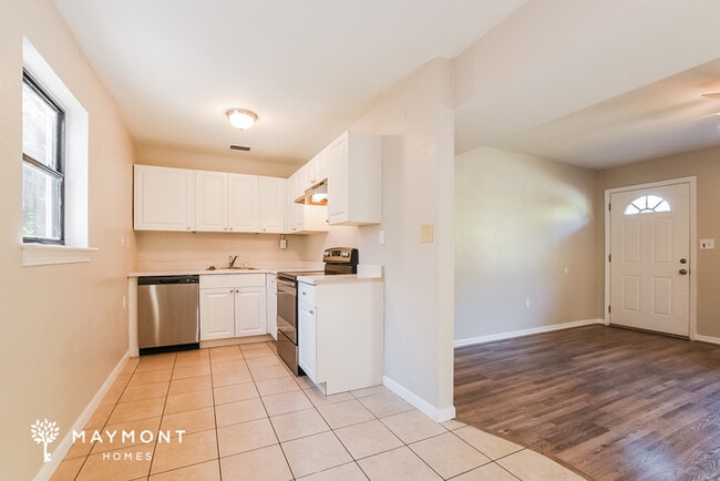 Photo - 6022 Chenango Ln