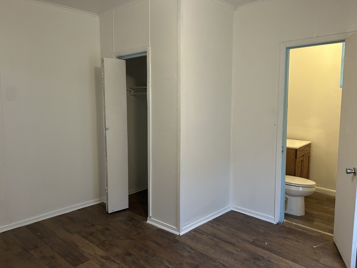 Photo - 1303 Bell St