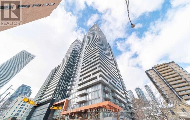 Photo - 28 Wellesley St E Unit 3001