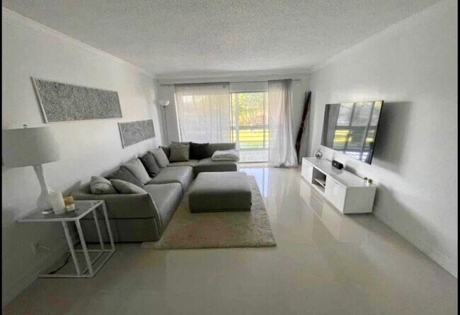 209 Waterway Dr S Unit 209