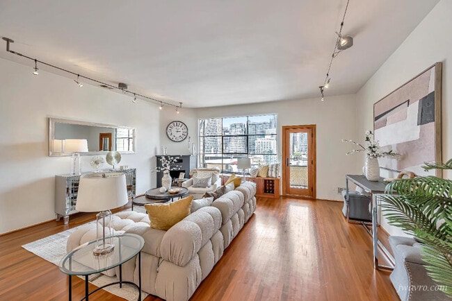 Photo - 17 Fresno St