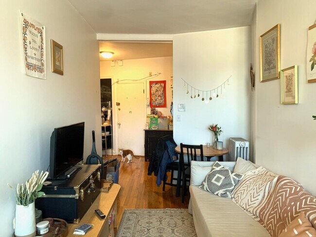 *Pictures are representative samples of the advertised unit. In some cases, the actual units you tou - 108 Brighton Ave Unit 10