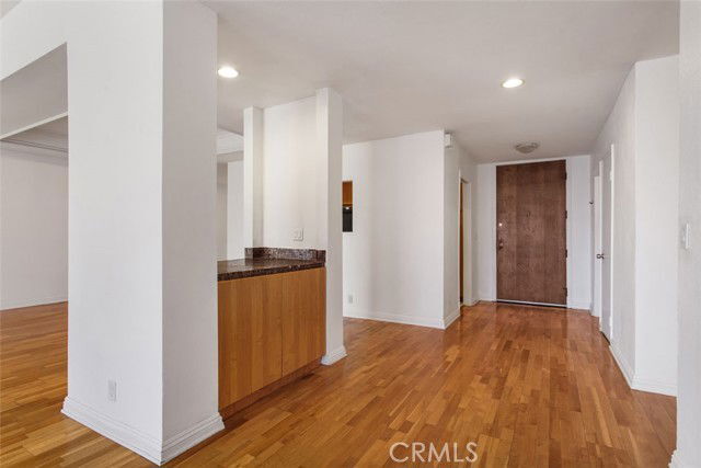 Photo - 1880 Veteran Ave