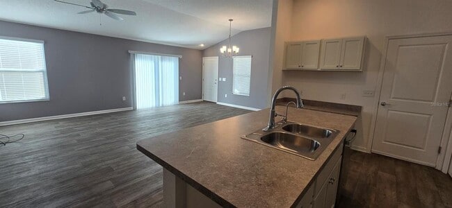 Photo - 2803 Hull Ln