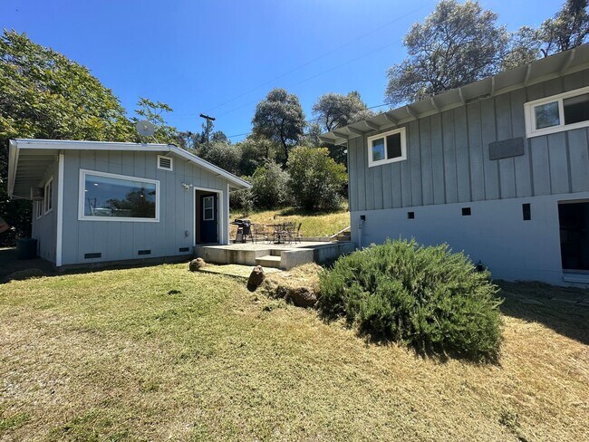 Photo - 9407 Bostwick Rd